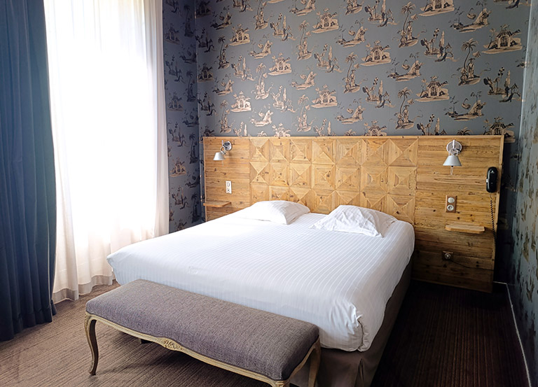 Badezimmer Komfort-Zimmer Hotel de Paris in Besançon