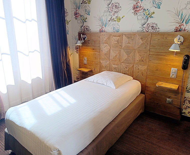 Chambre single hôtel de Paris à Besancon