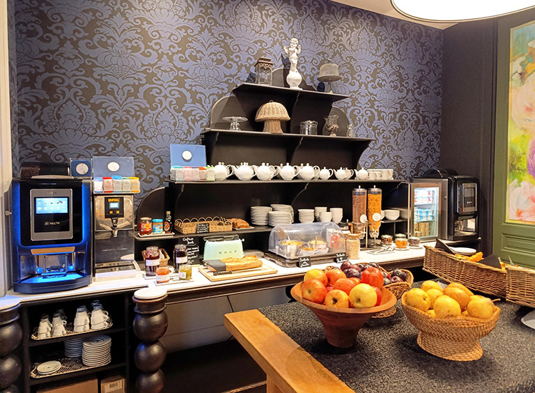 Petit déjeuner buffet à l'Hôtel de Paris à Besançon